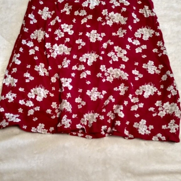 ❤️GAP Mini A-Line Flare Skirt Red Floral Size 1 … - Picture 8 of 9
